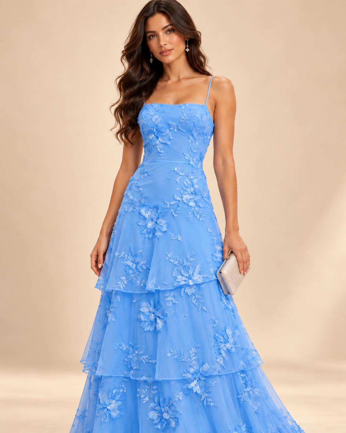 Vestido Largo con Flores Bordadas y Encaje